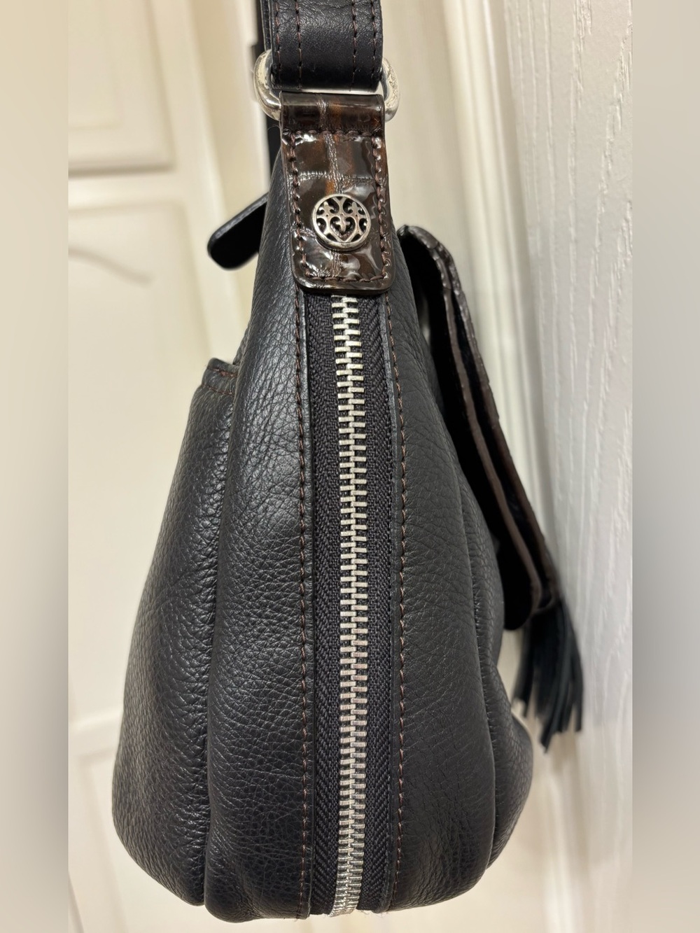 Brighton pebbled and croc embossed leather shoulder/crossbody satchel - Picture 5 of 11